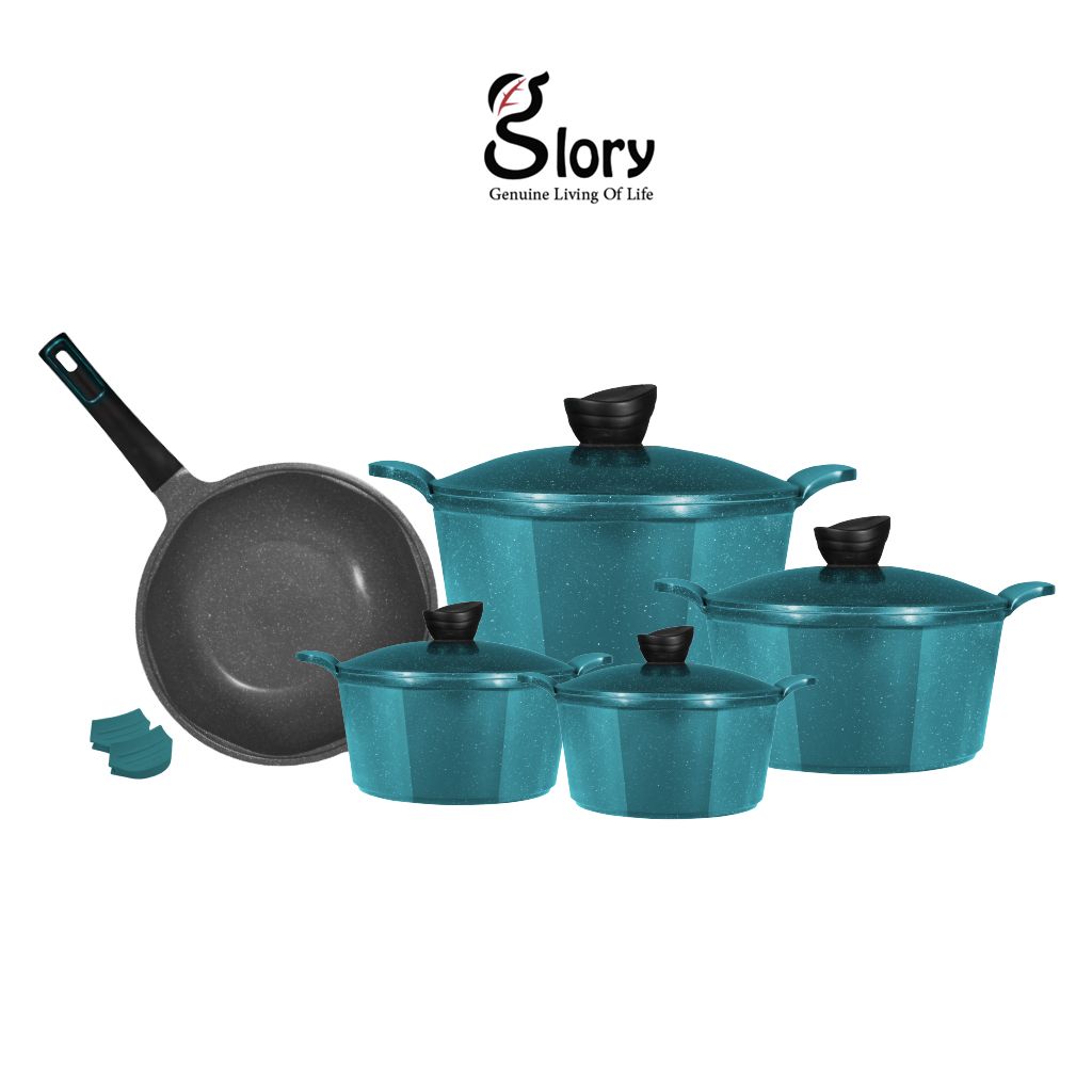 The Lux 11-piece Cookware Set